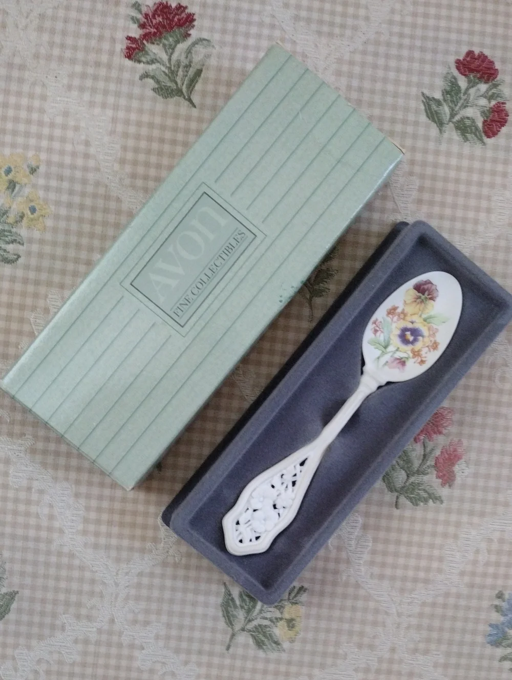 1989 White Porcelain Floral Spoon